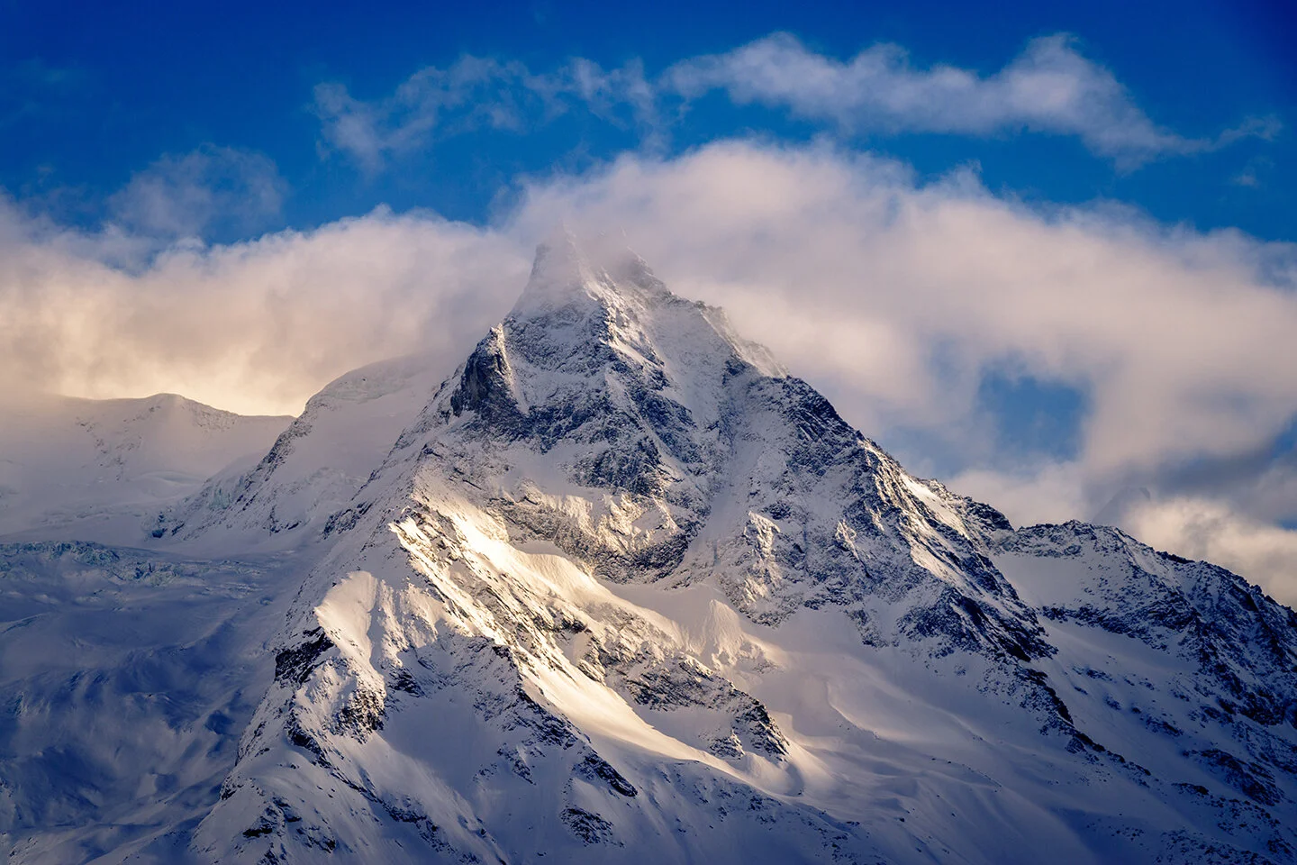 Luxury Switzerland Ski & Snowboard Tour | Ski the Swiss Alps in